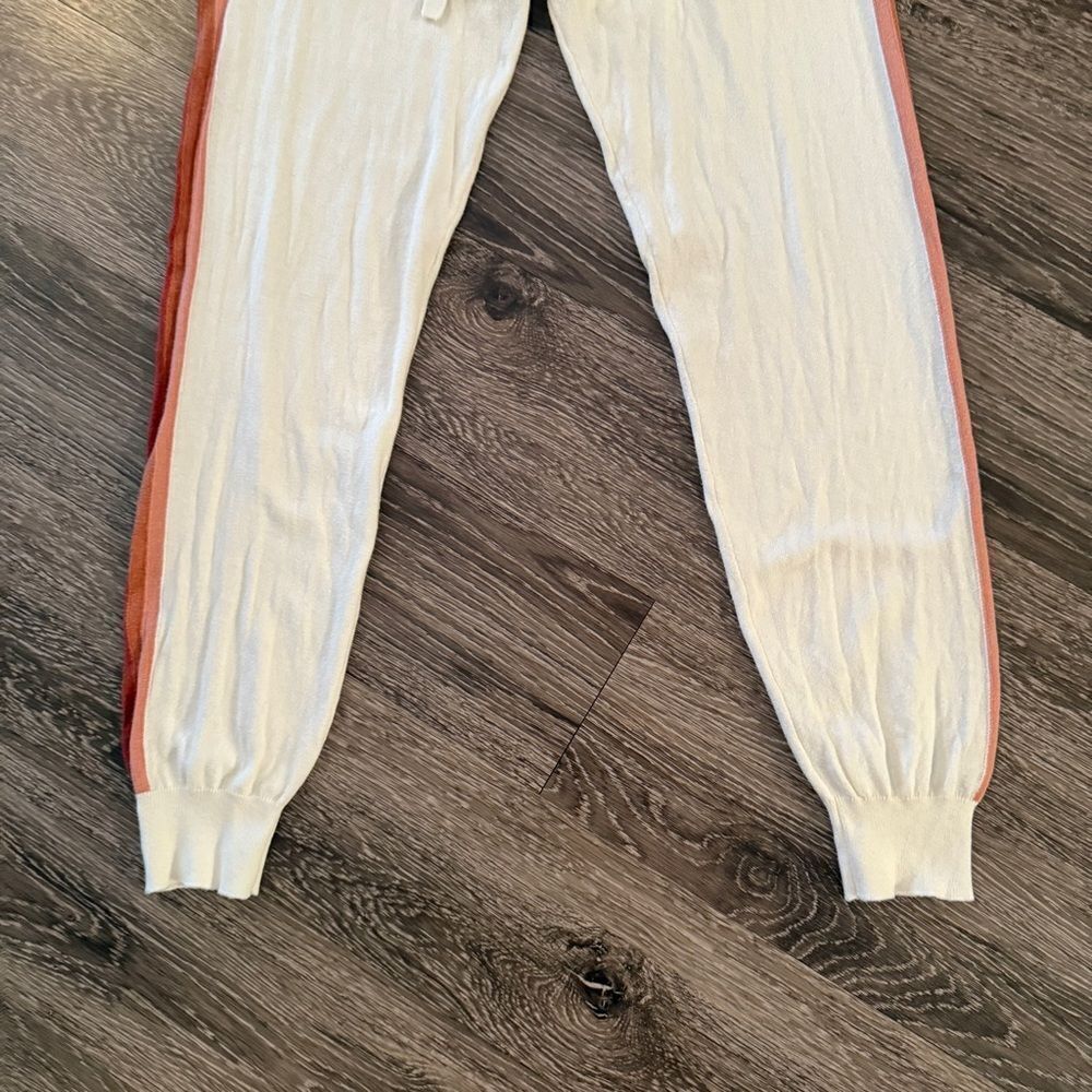 Faherty Surf Sweater Jogger - Picture 2 of 5